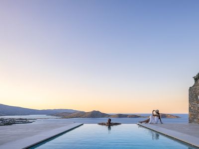 Sophisticated Design & Endless Views by etouri