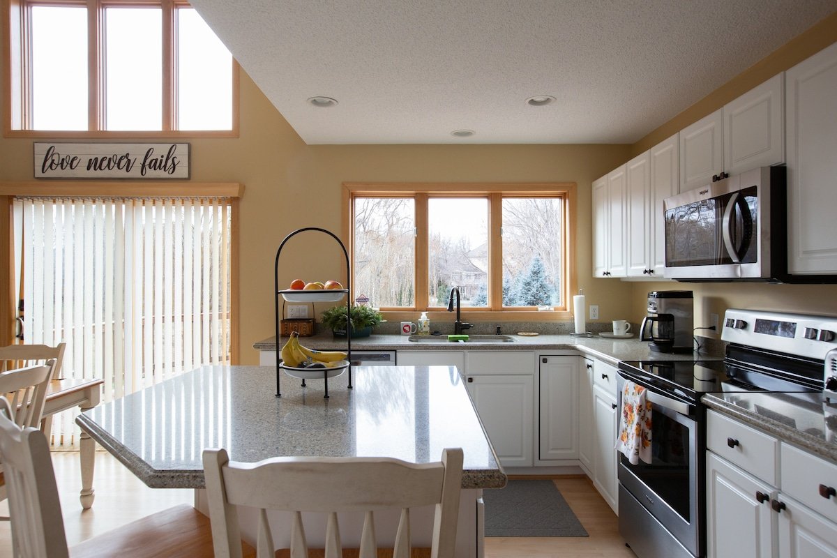 Diamond at the Pointe gallery image 4