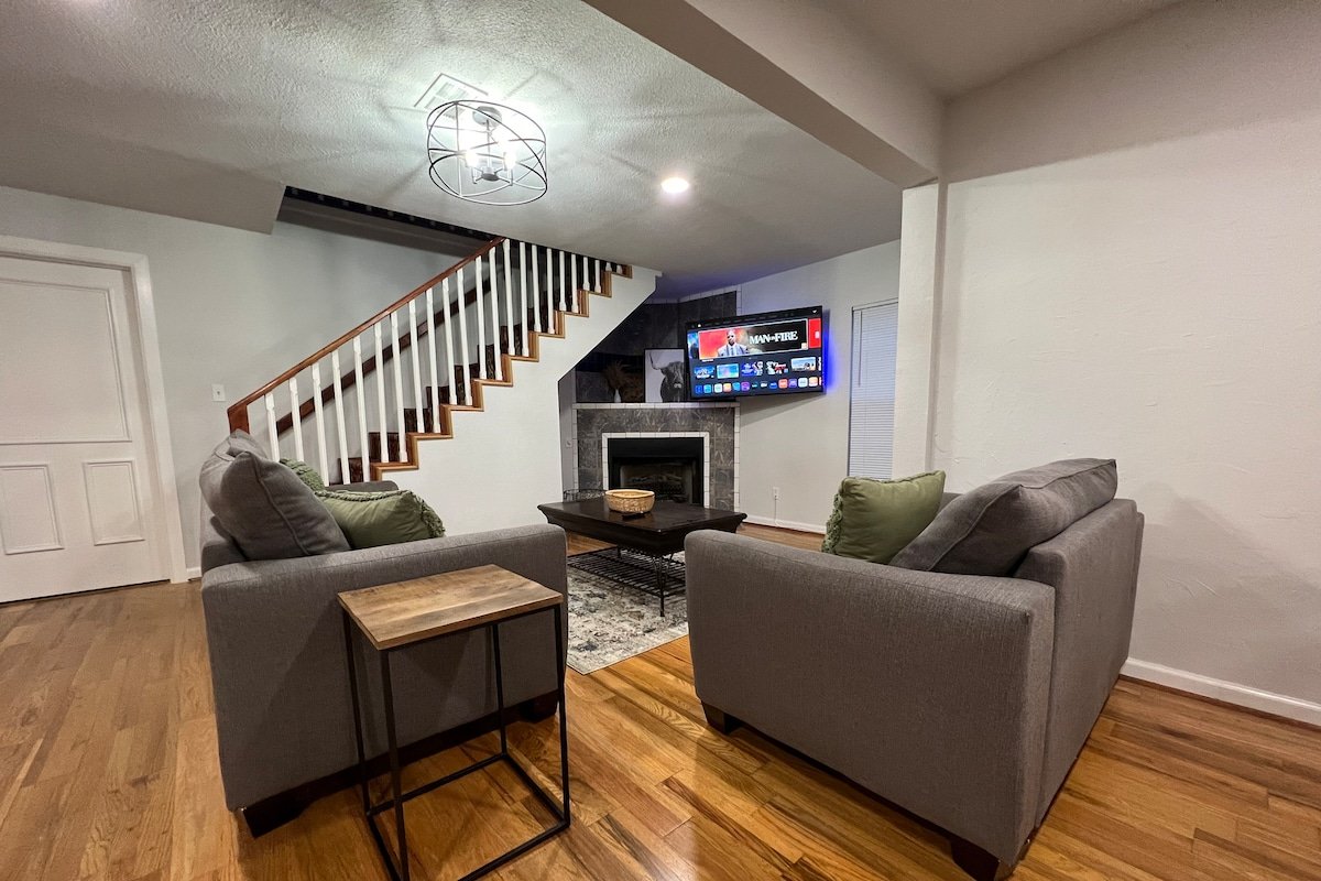 2 Blocks from Dickies Arena – 4 bedroom 2 bath gallery image 3