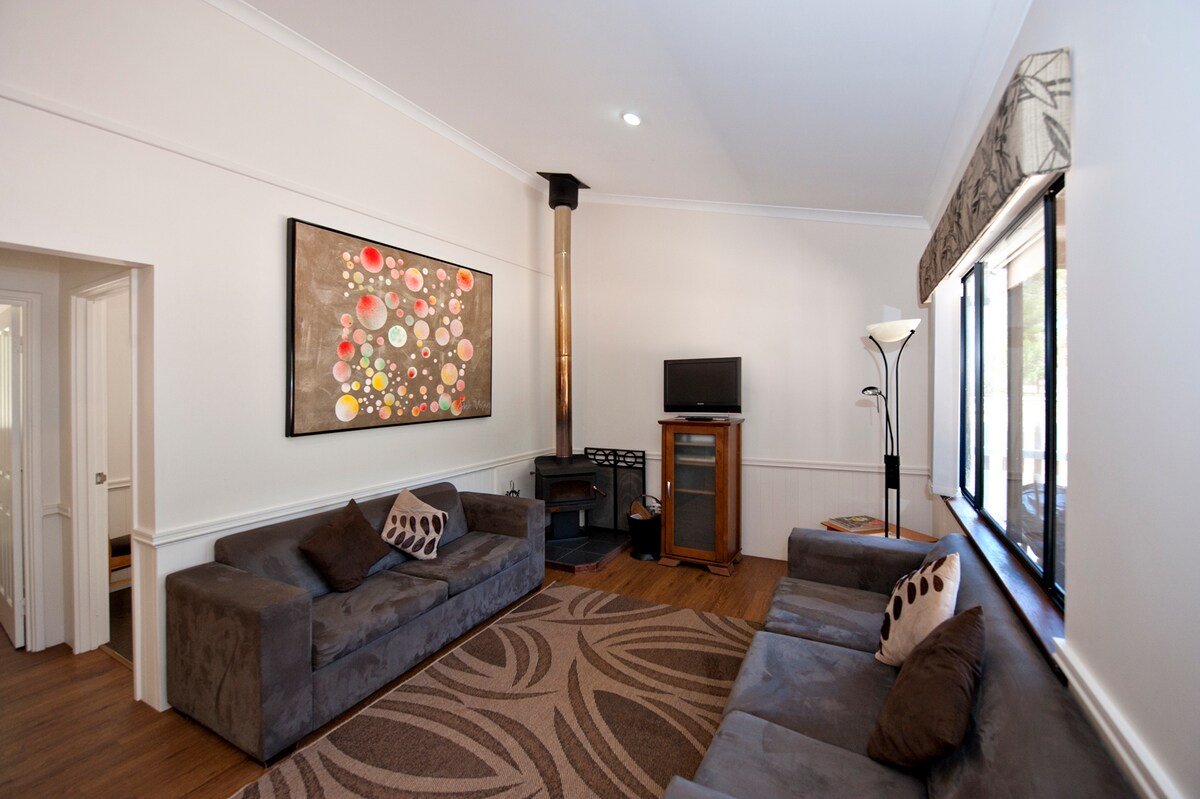 Margaret River Hideaway – Standard 3 Bedrooms gallery image 4