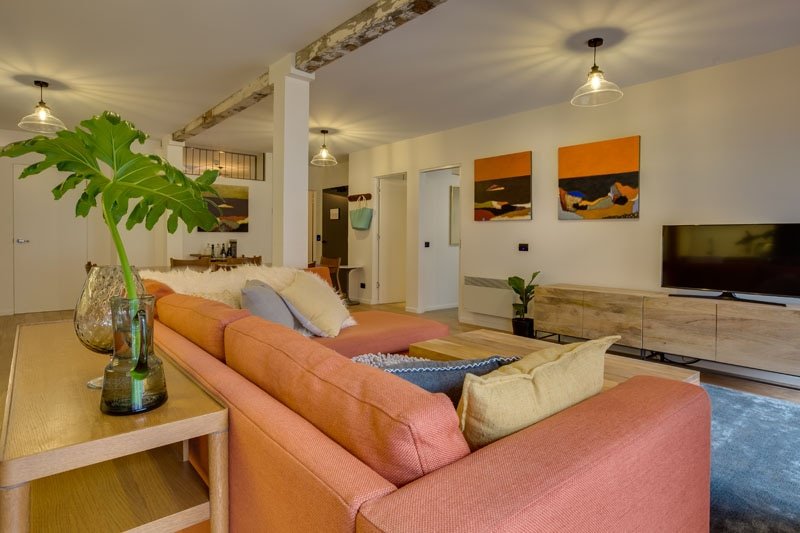 4 Bedroom Luxury Waterfront Apartment in Hobart gallery image 5