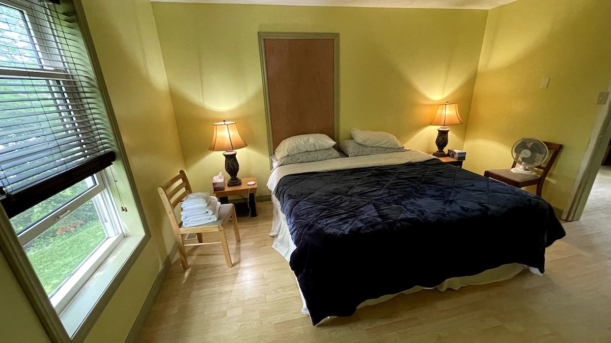 Bright House Near Parks+Trail -7 Rooms Full House gallery image 5