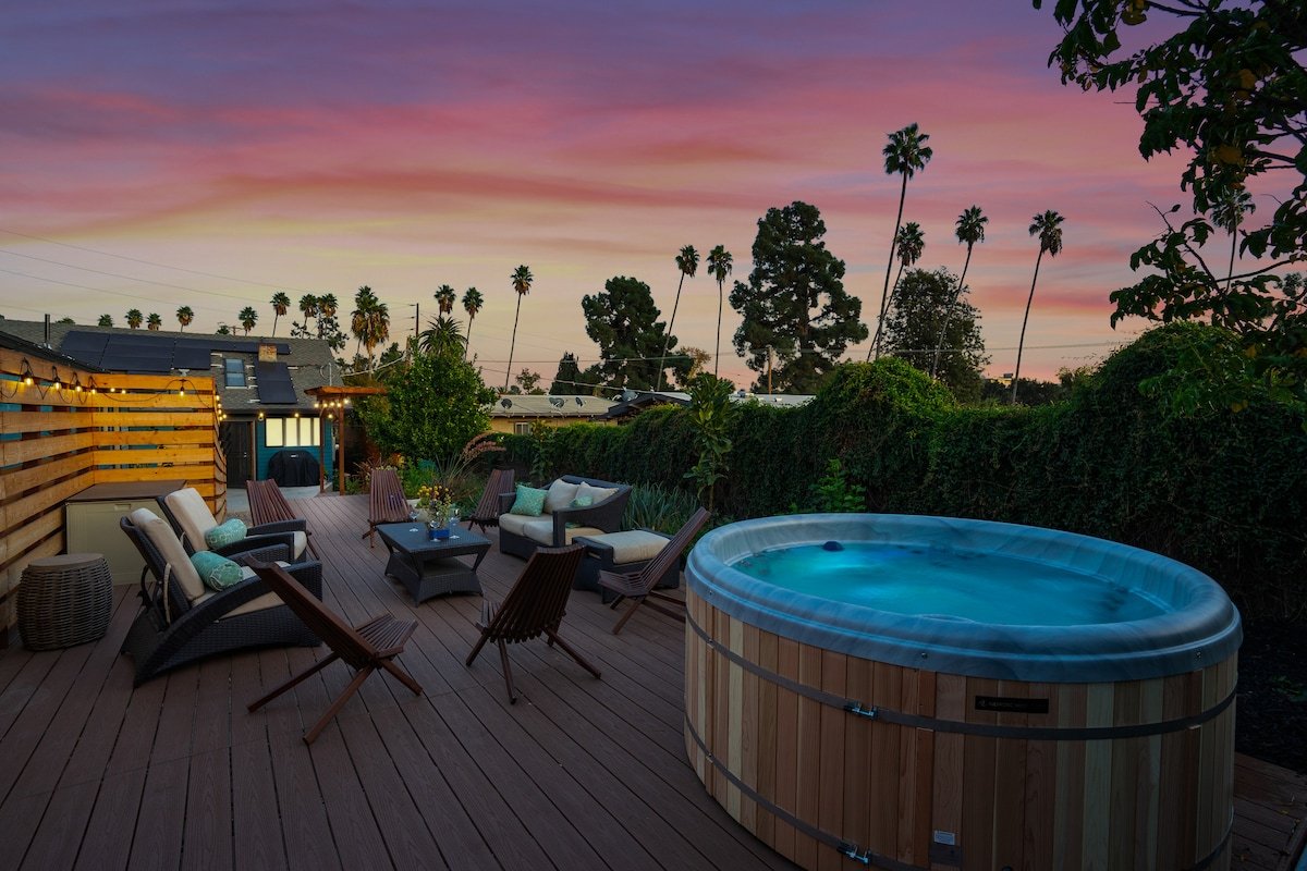 Your LA vacation home With Jacuzzi gallery image 2