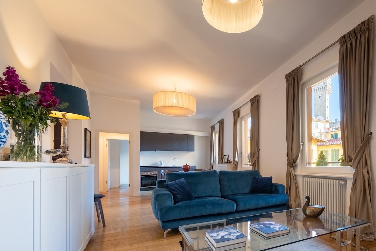 Luxury Modern and Stylish Apartment gallery image 4