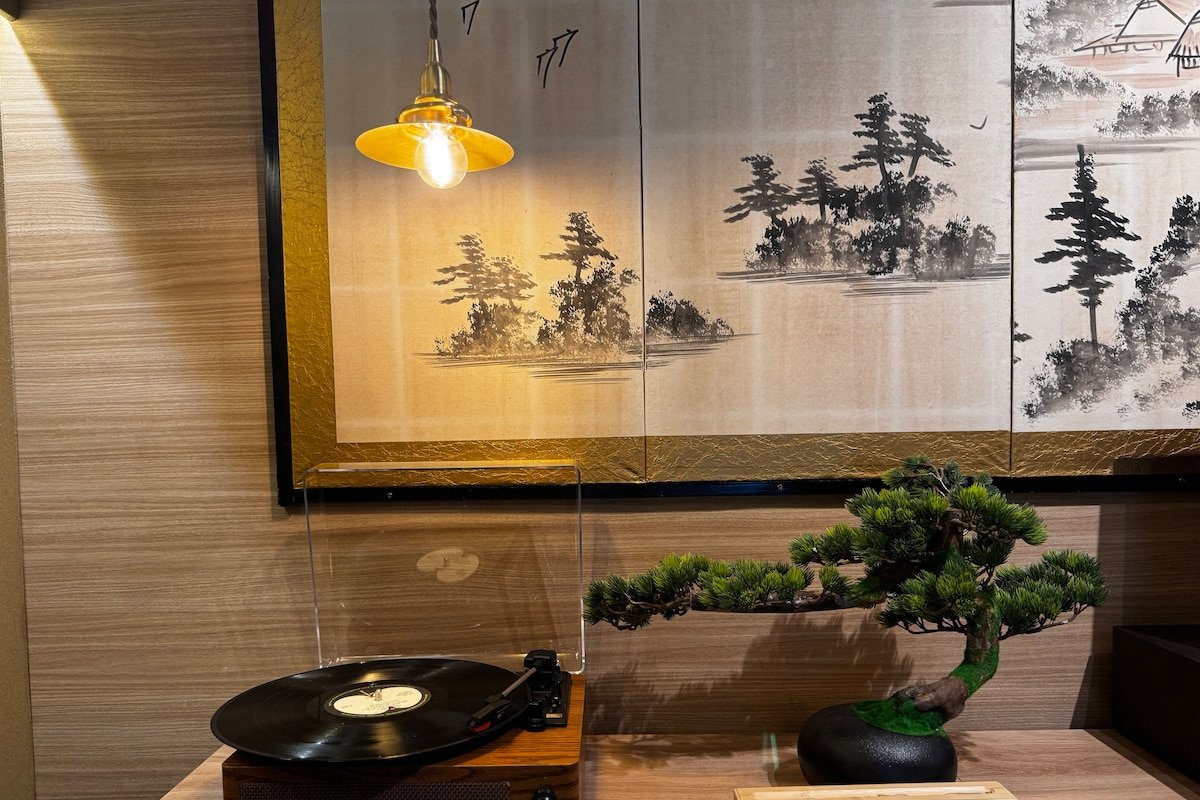 【新宿中心部】最高品質マットレスにこだわり、古屋を伝統的な空間にリノベーションした家、75m2 gallery image 5