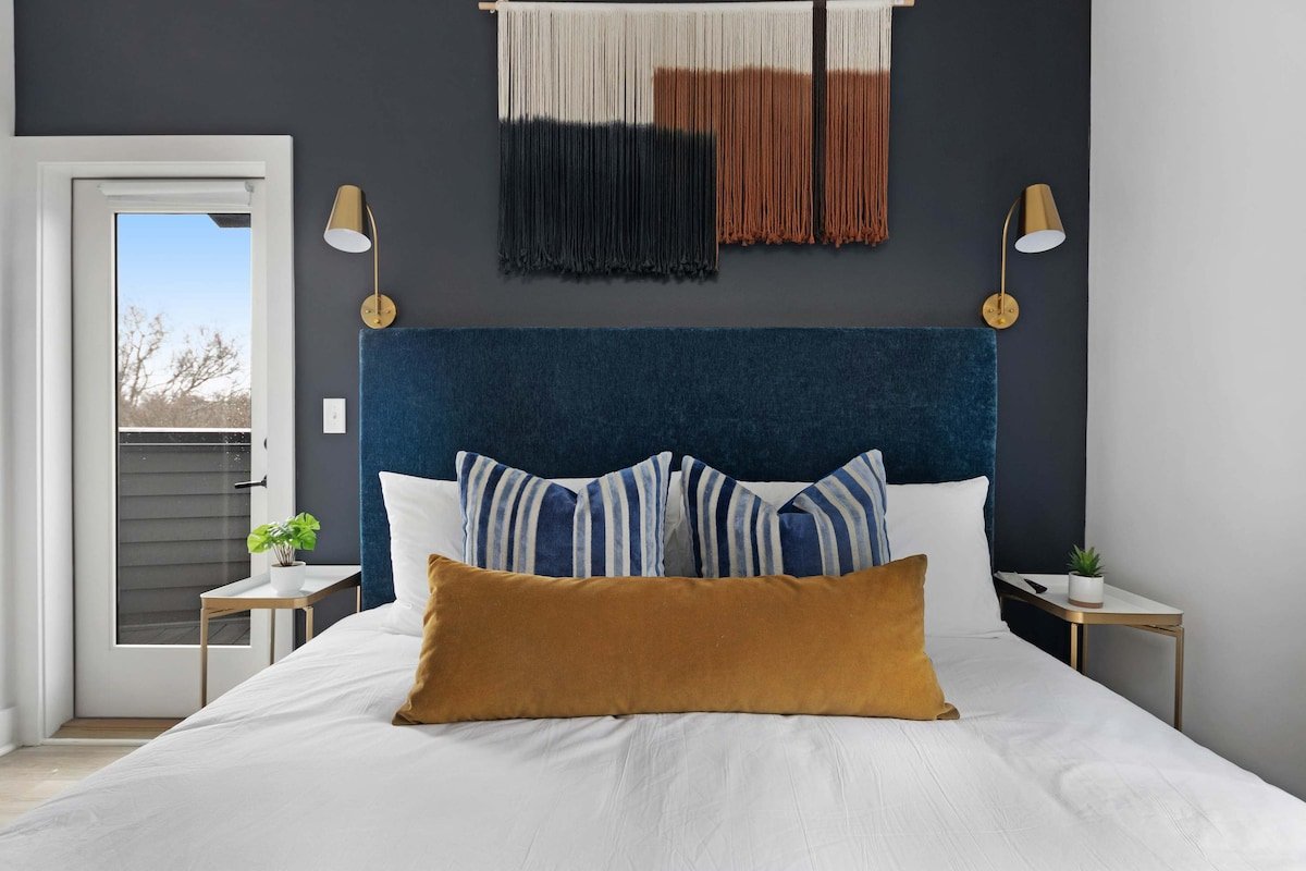 The Trillium & The Iris – 2 homes, 6 bedrooms gallery image 5