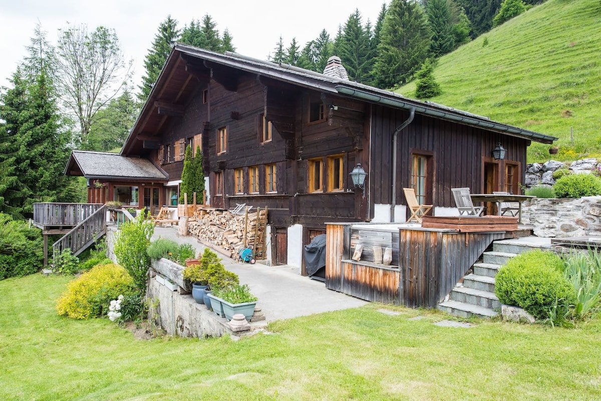The Alps Wonder Chalet gallery image 2
