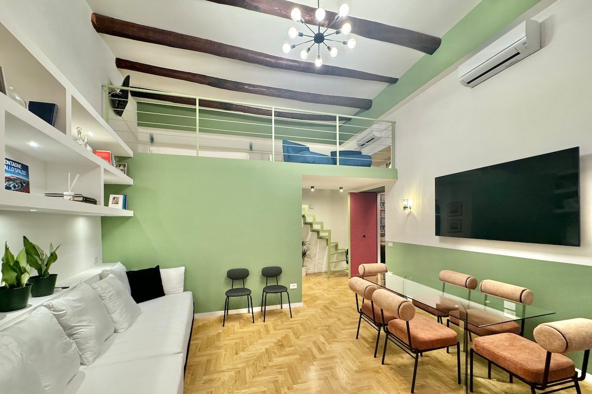 Alma de Chiaja-DeluxeDuplex“Le Palme”super central gallery image 2