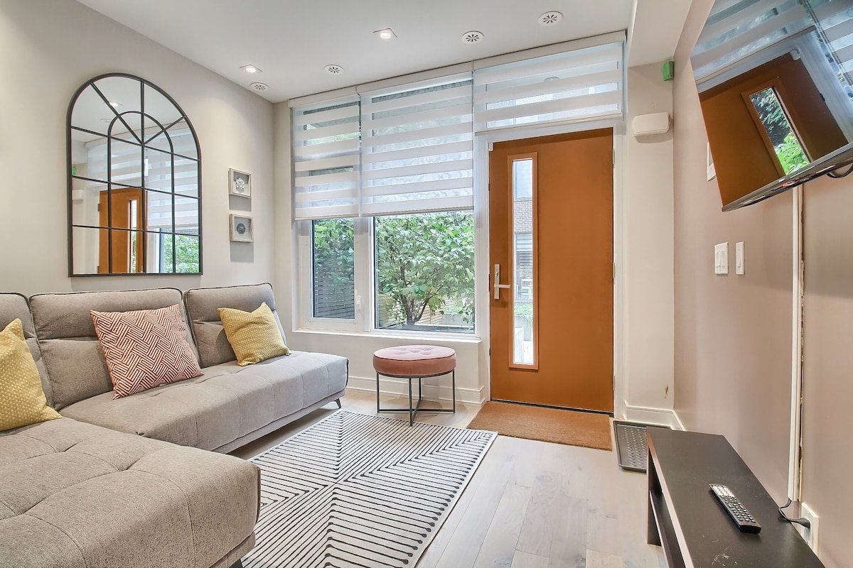 Luxury Townhouse in Downtown Toronto TH1 gallery image 3