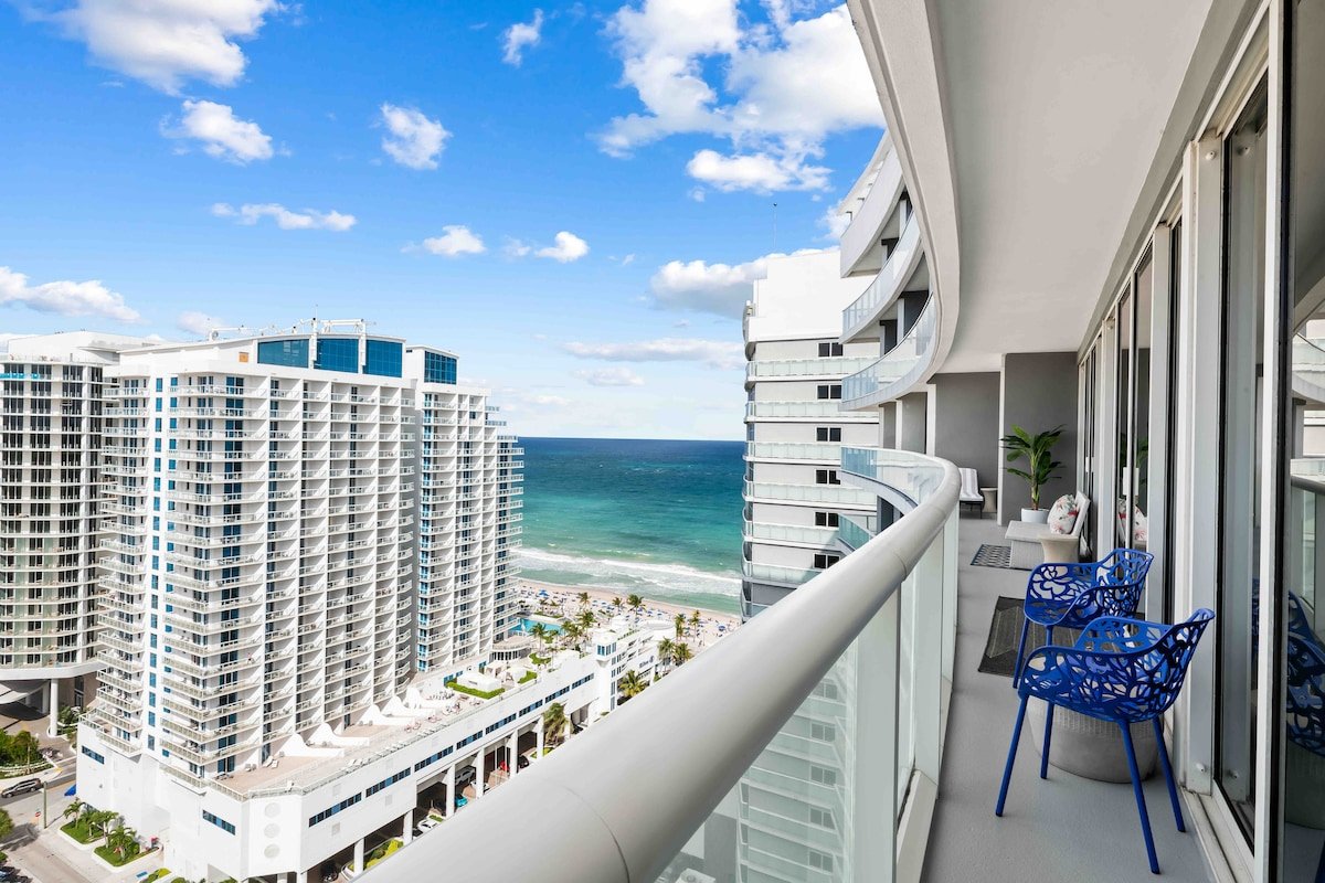 Luxury 2×2 condo, water views & hotel amenities gallery image 3