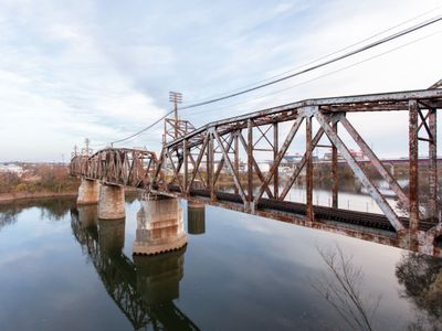 River Escape – River View|Walk to Broadway & Arena