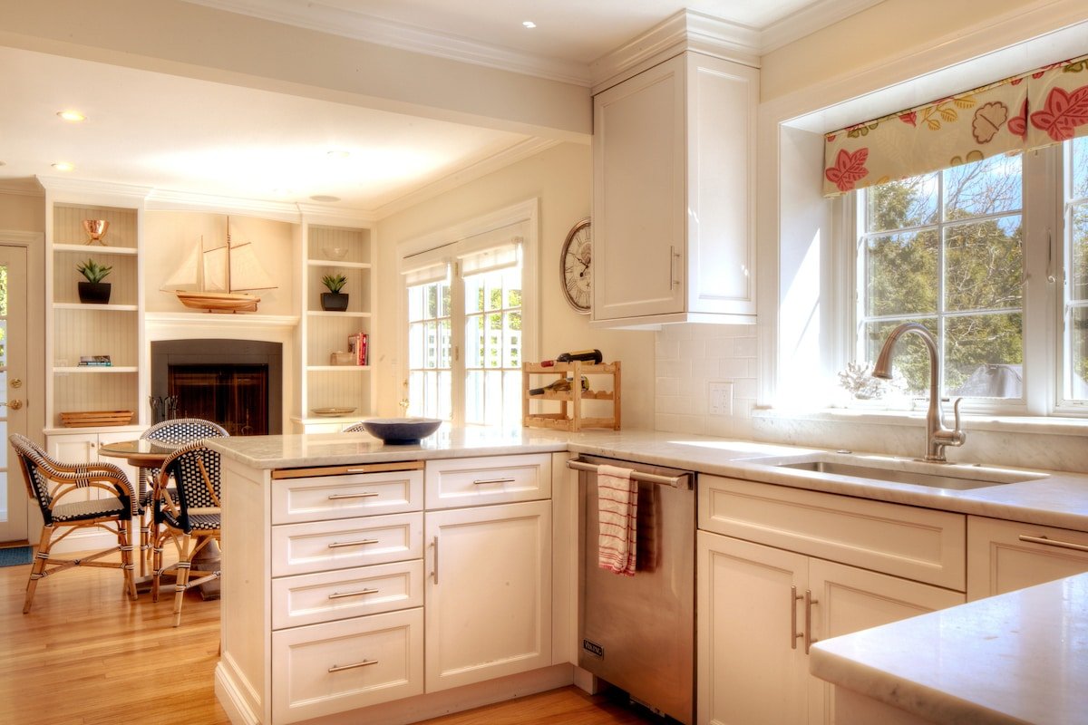 Secluded Oasis w/ Heated Salt Pool – 10 to Newport gallery image 3