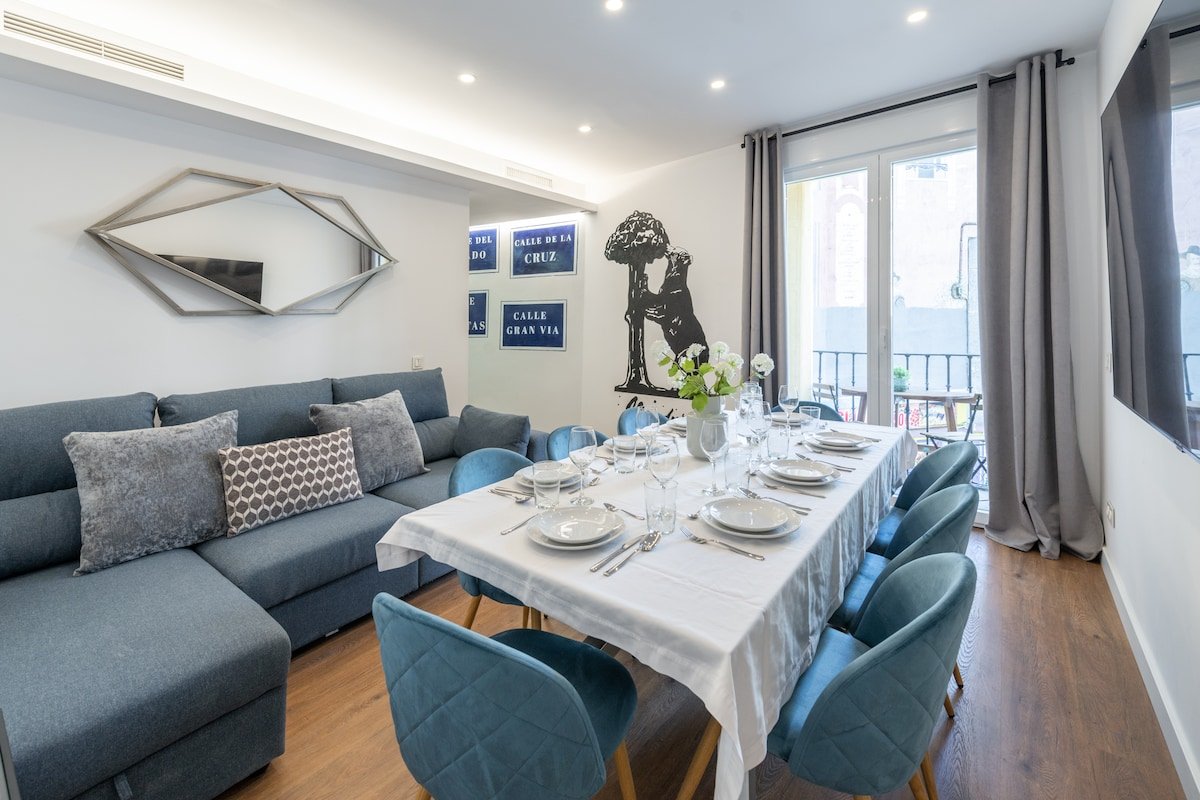 1)The Heart Of The City, Sol, By MoNARO gallery image 2