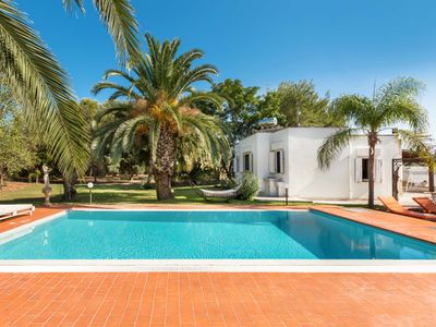 Villa Due Sorelle, con piscina tropicale e uliveto