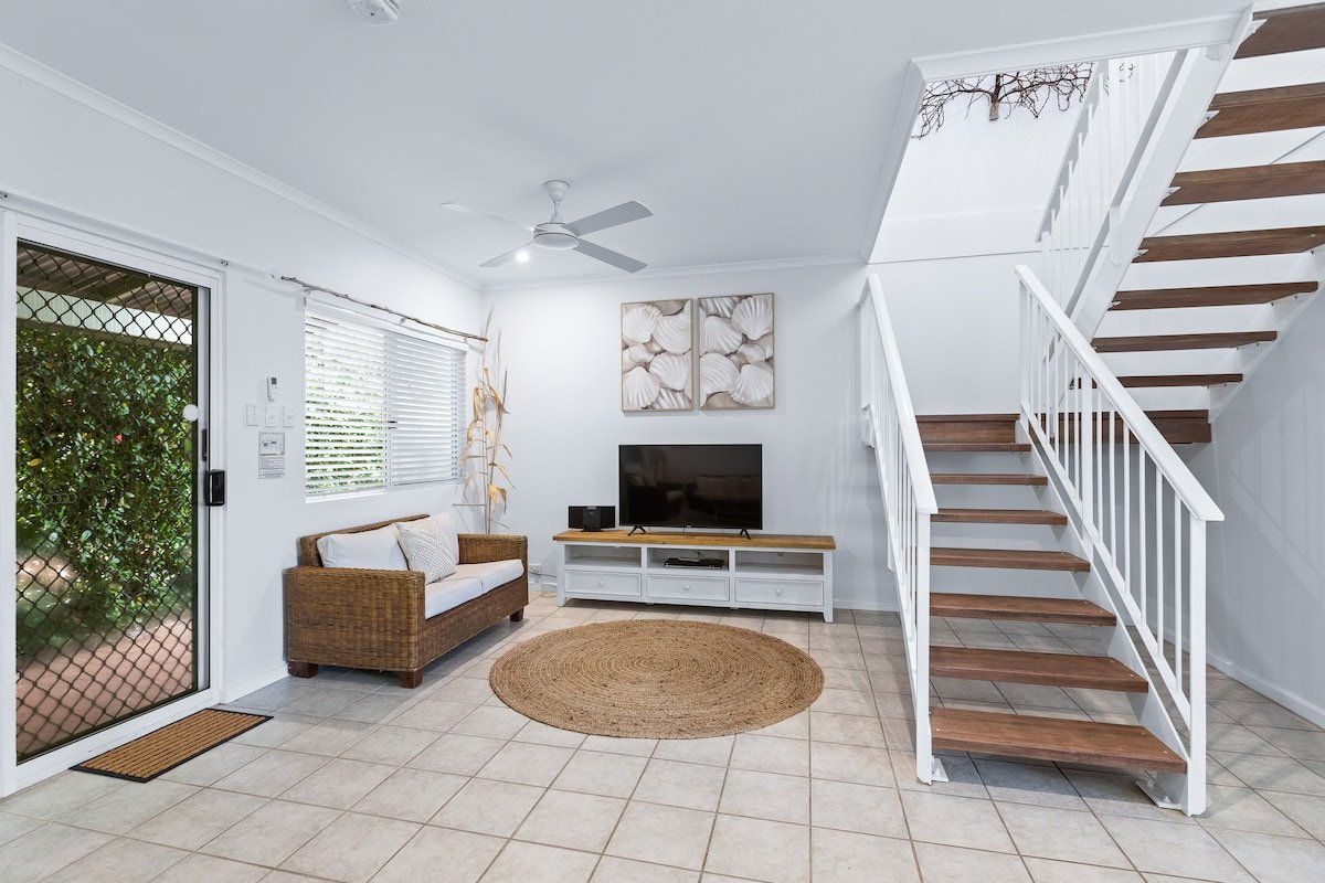 Cable Beachside Villa – 3 Bedroom Spa gallery image 5