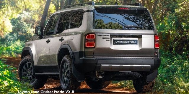 TOYOTA PRADO VX-L 2.8GD A/T - 12 