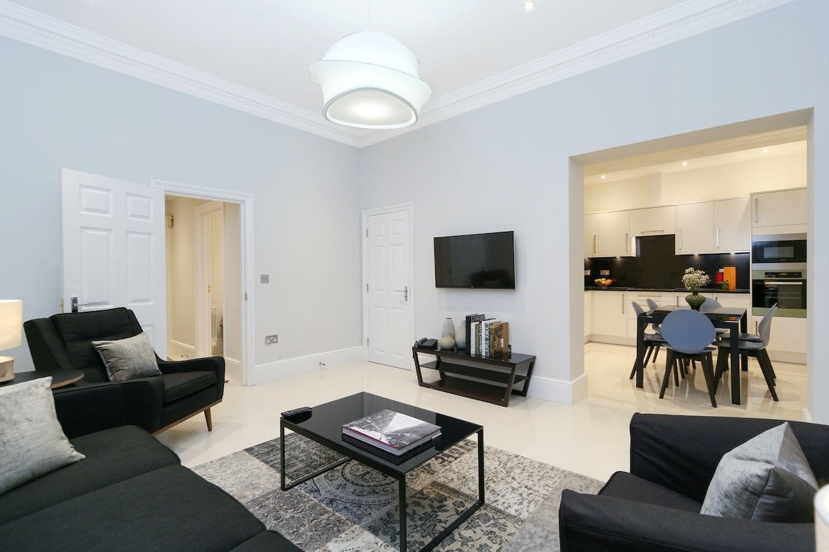 South Kensington 3 Bedroom Apartment Lower Ground gallery image 4