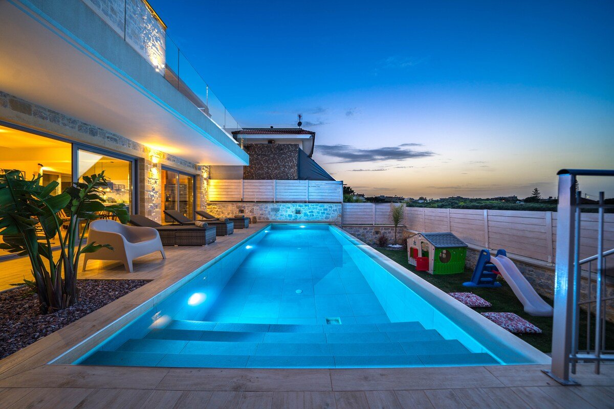 Villa Aiolos | Heated Pool gallery image 2
