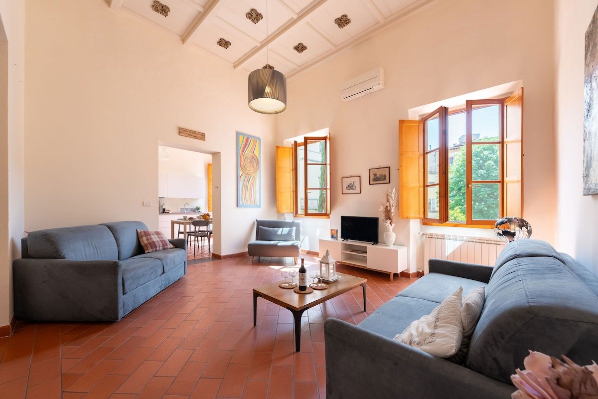 C3 Duomo Deluxe 2 bedrooms apartment with elevator gallery image 4