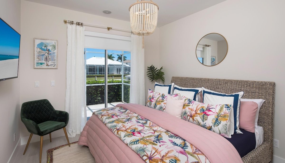 Sea Spray gallery image 4