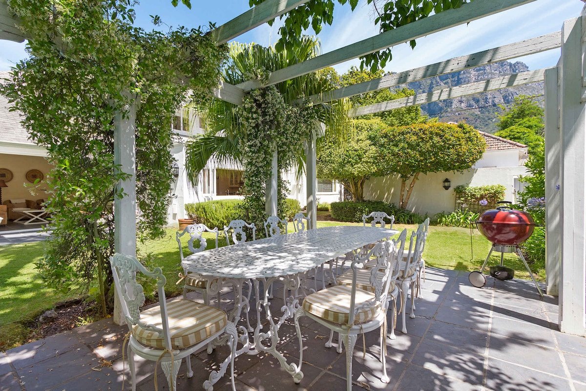 Craiglea Newlands – Villa with Pool & Tennis Court gallery image 4