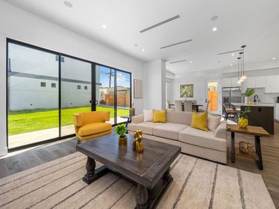 5BR/5.5BA Gorgeous Melrose Villa with Parking