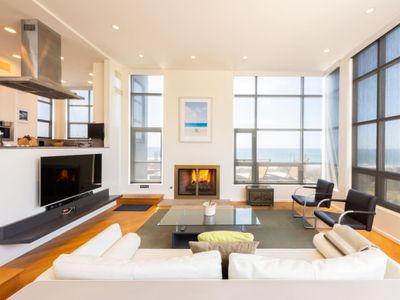 Stunning Panoramic Ocean Views Penthouse Hot Tub