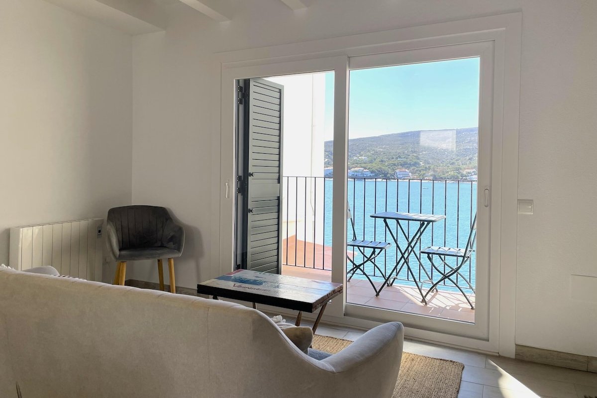 poal – dream duplex with sea views gallery image 3