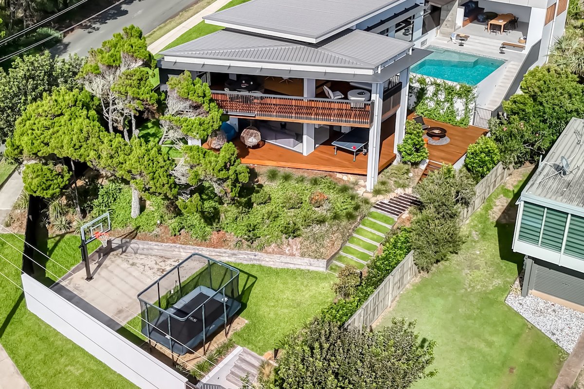 Narawi – Ocean views, heated pool, 2min to beach gallery image 5