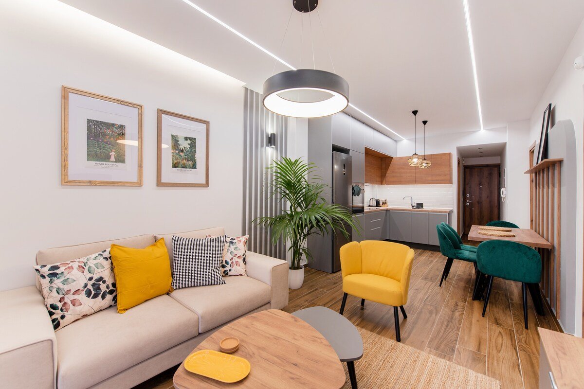 Tinker Bell by halu! : Colorful family apt gallery image 2