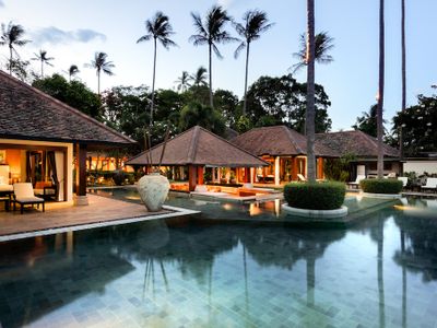 Ban Mekkala: Full Service, Beachfront, Pool