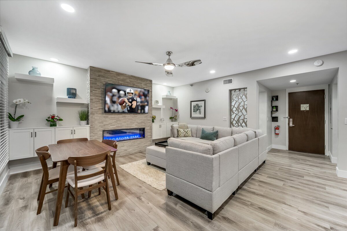 “The One and Only in Lake Las Vegas” gallery image 5