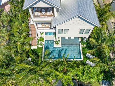 Luxury home! Pool and Spa, Golf cart, and Bikes