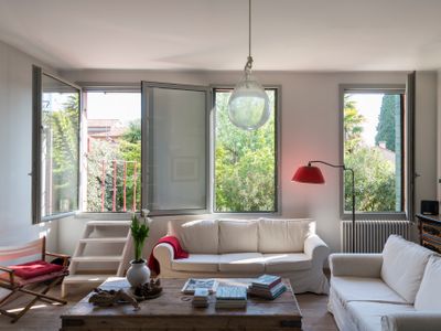 Canal Views and a Secret Garden in Giudecca