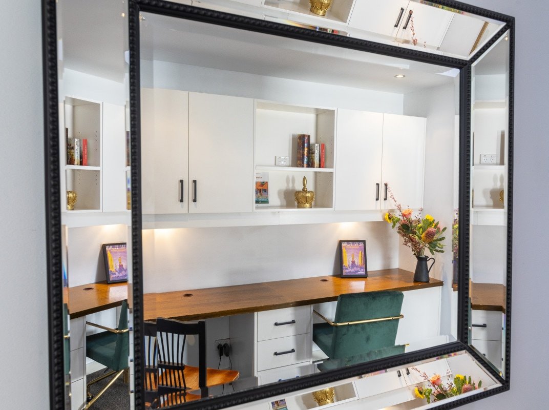 Art Deco Penthouse Retreat | Luxury on 2 levels gallery image 5