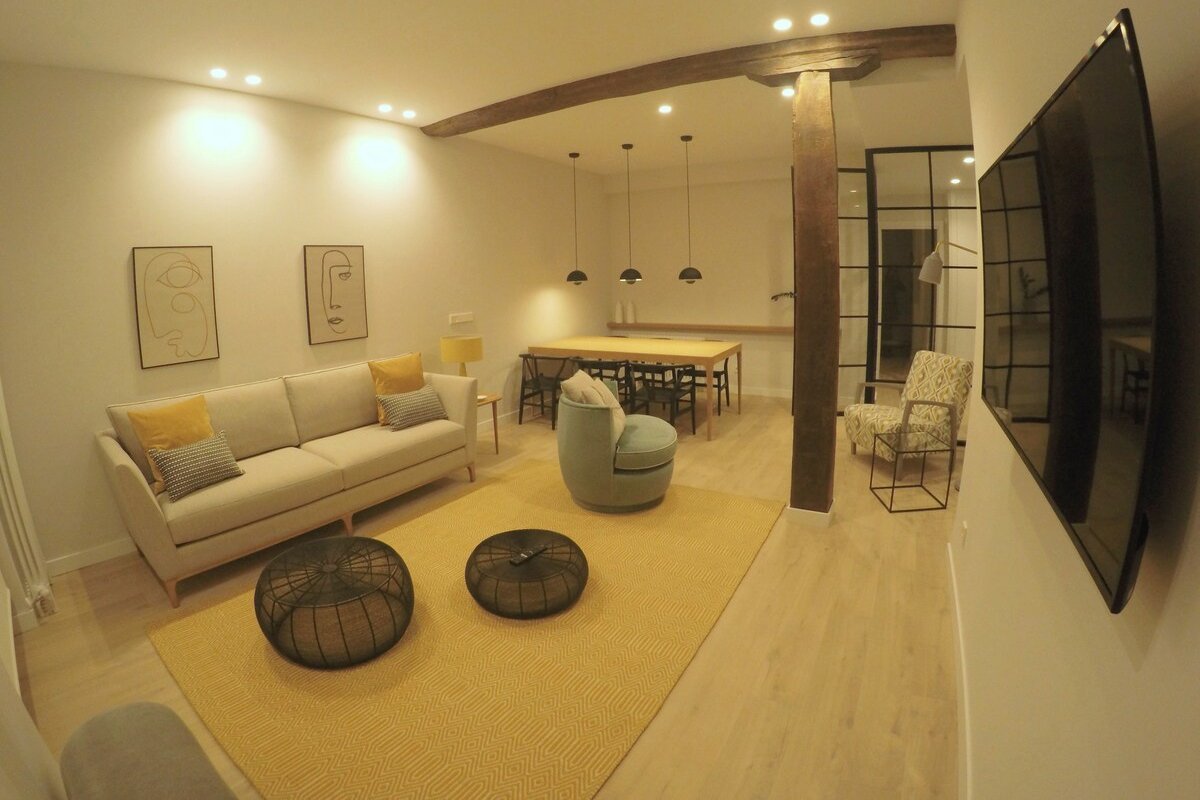 Marcial SUITE Central, Modern and NEW gallery image 4