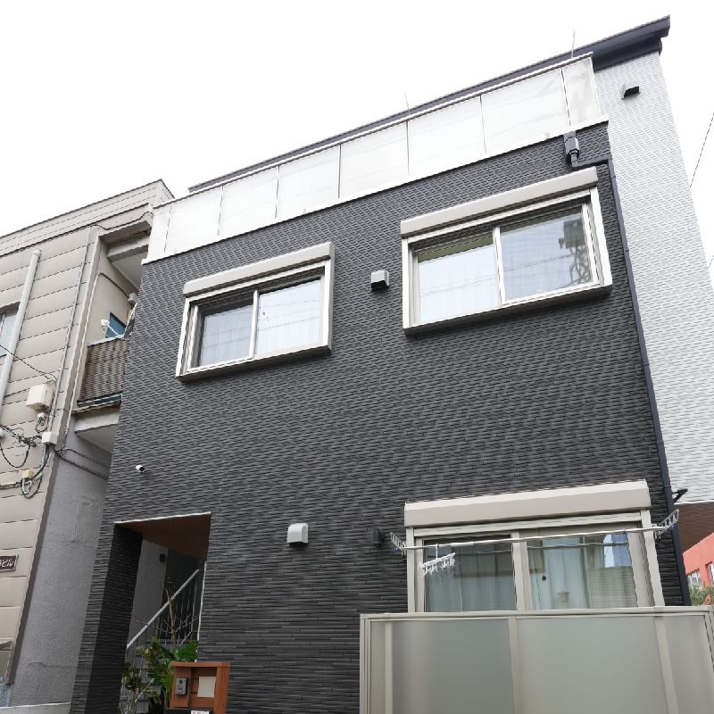 100 INN Suite　新宿から1駅の新大久保駅、大久保駅から徒歩４分。大人3名～8名まで。