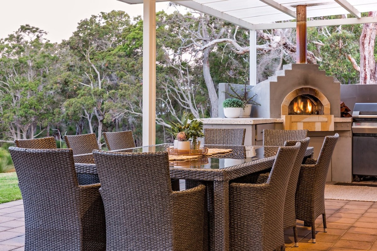 Heartbeat Retreat – Luxury Estate with Gym & Sauna gallery image 5