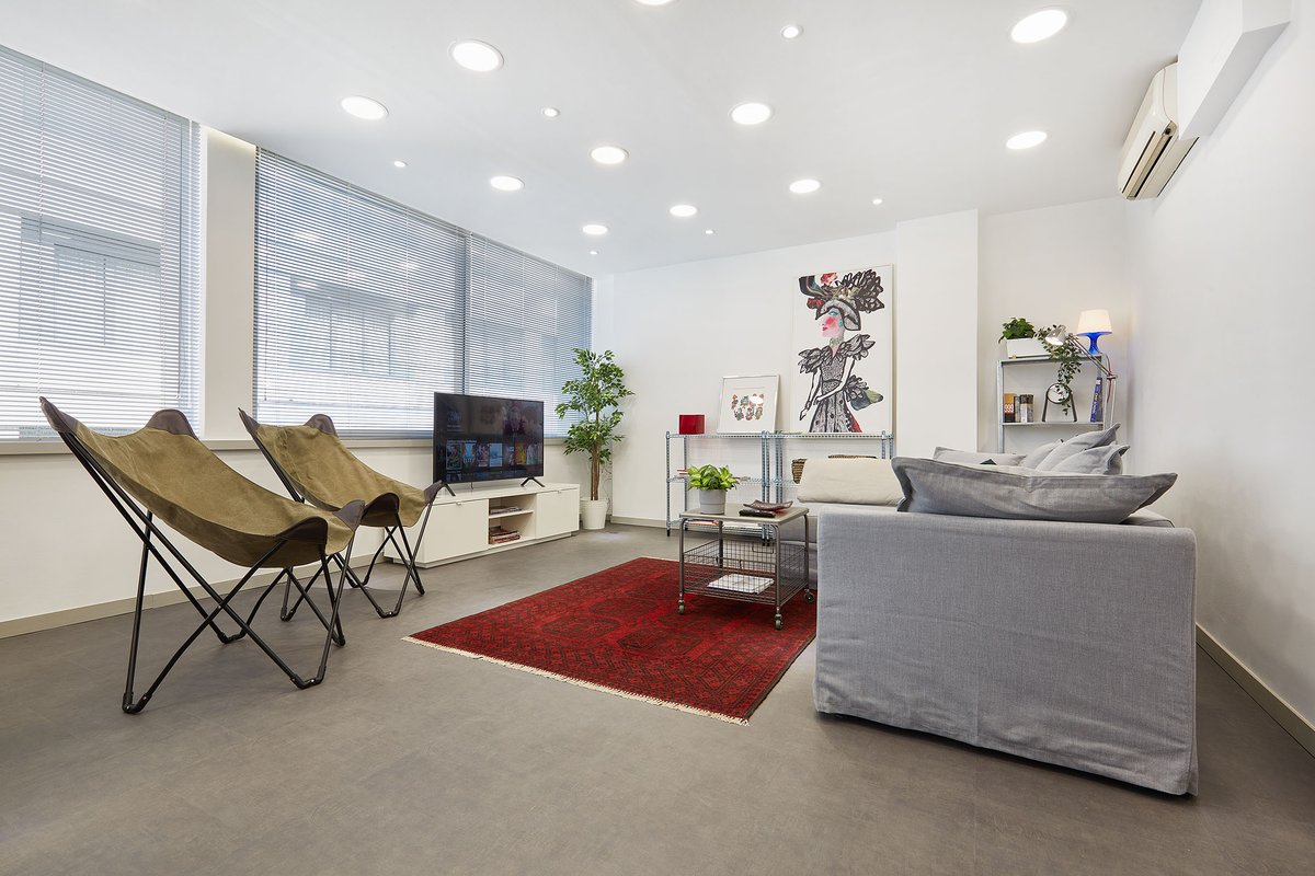 Chloe Boutique Apartments Apollo