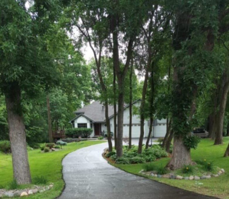 “Cozy Country Getaway” gallery image 2