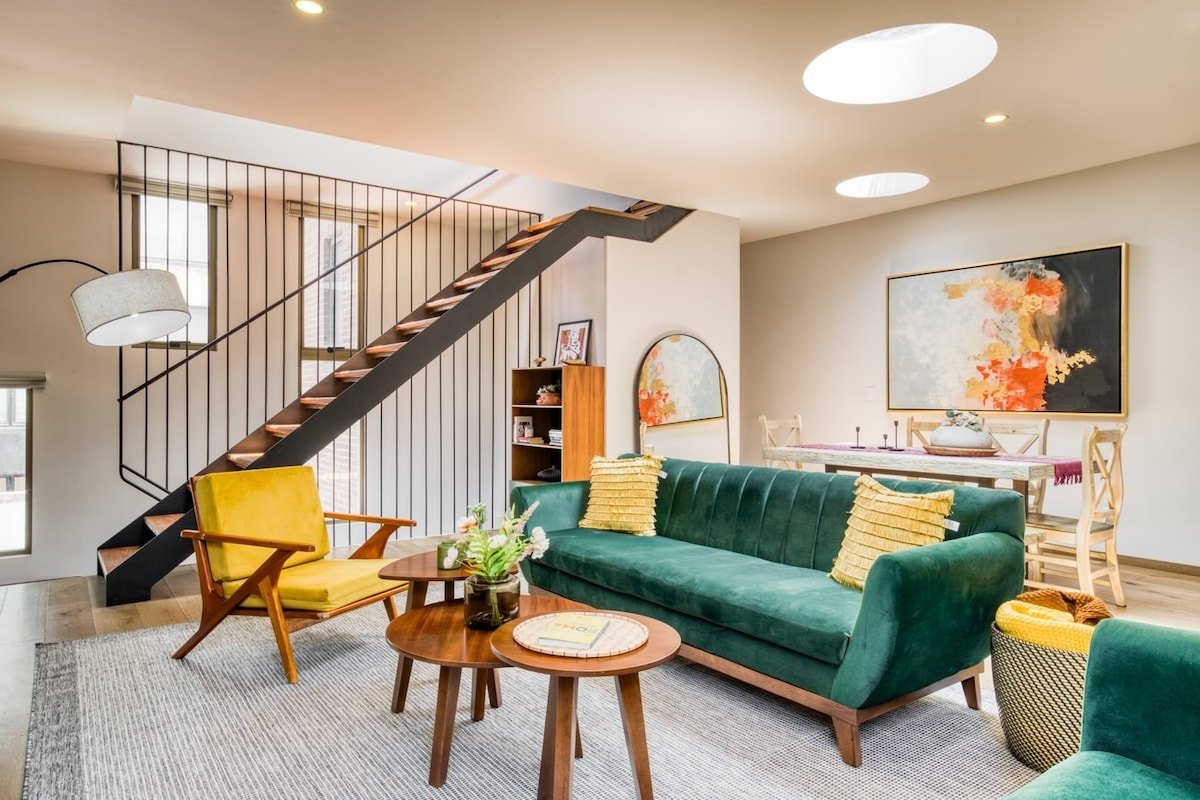 3BR Blend of Modern and Vintage W/Terrace gallery image 3