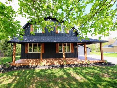 Black Barn Family Beach House