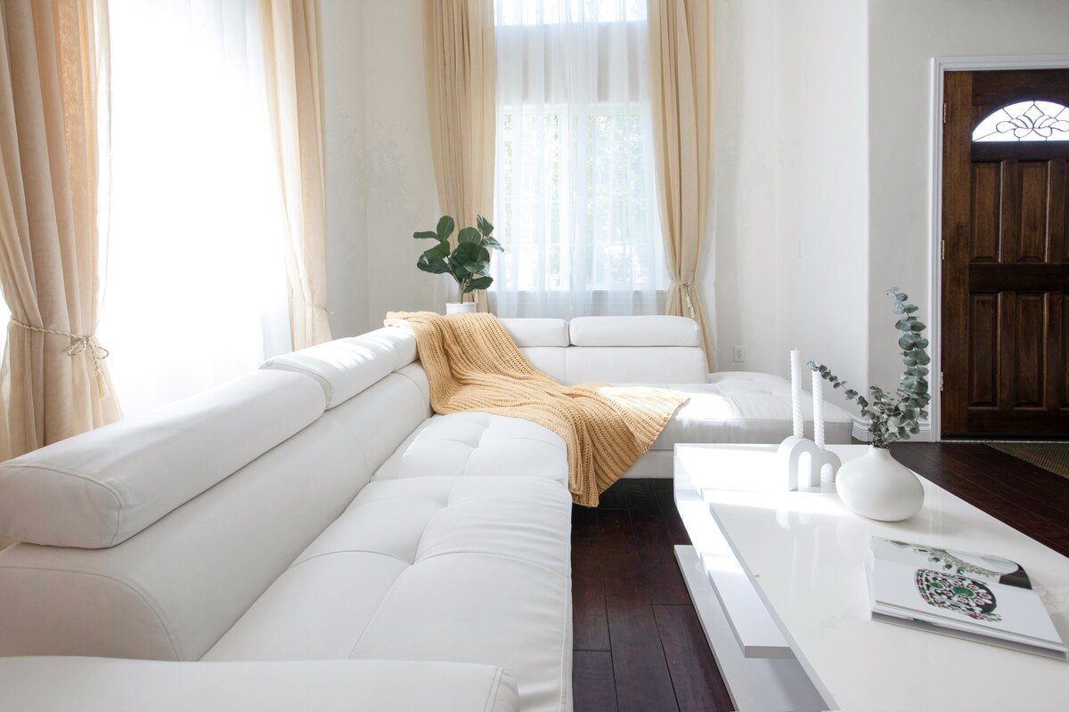 Pasadena Luxury Smart New House 4B3.5B w/Theatres gallery image 4