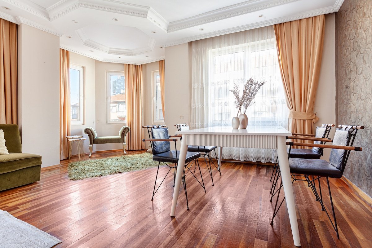 Superb &Spacious 4BR-2BA /Cevahir Mall-Metro gallery image 4