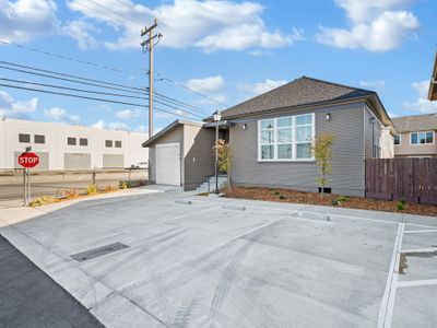 2 homes btwn SantaCruz & Monterey for group of 21!