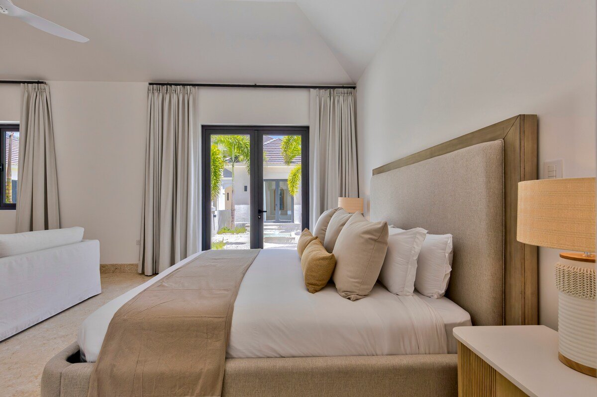 Hacienda A43 – Modern Comfort in Timeless Elegance gallery image 3