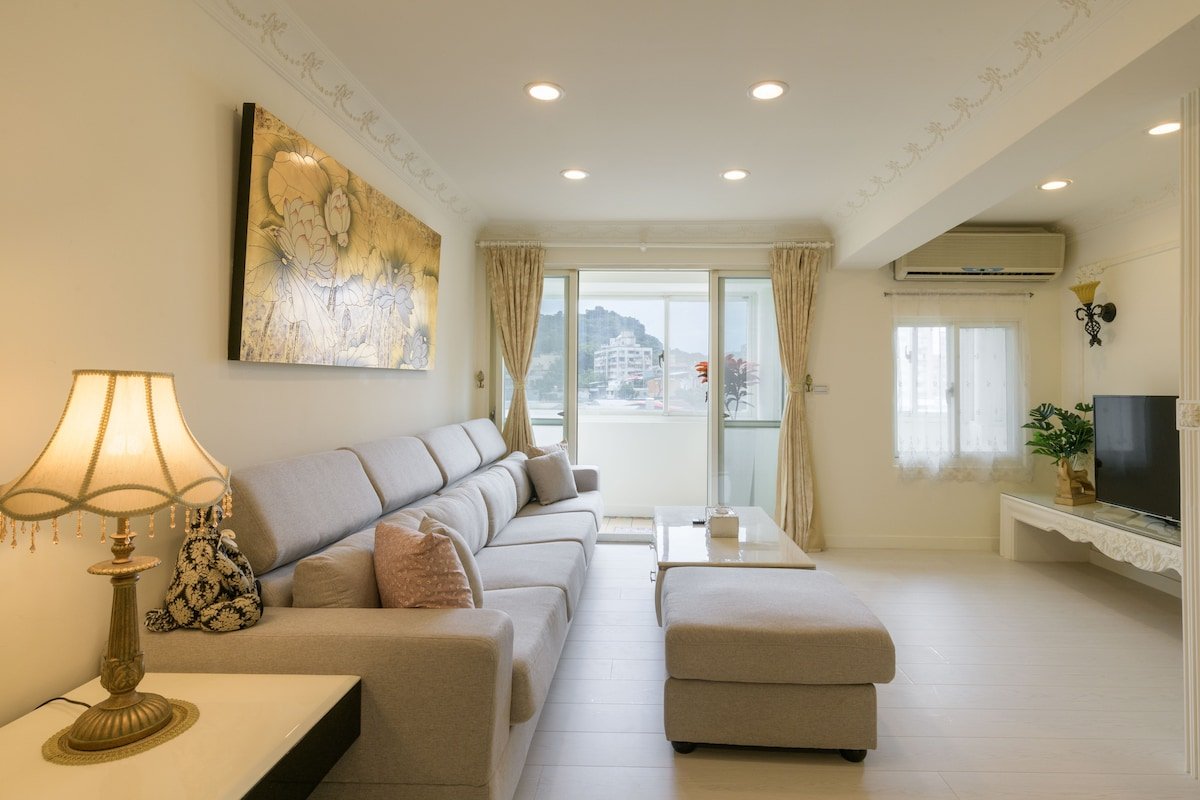 豪華家庭房/設計師電梯精品宅/Family Condo/電影拍攝場地 gallery image 2