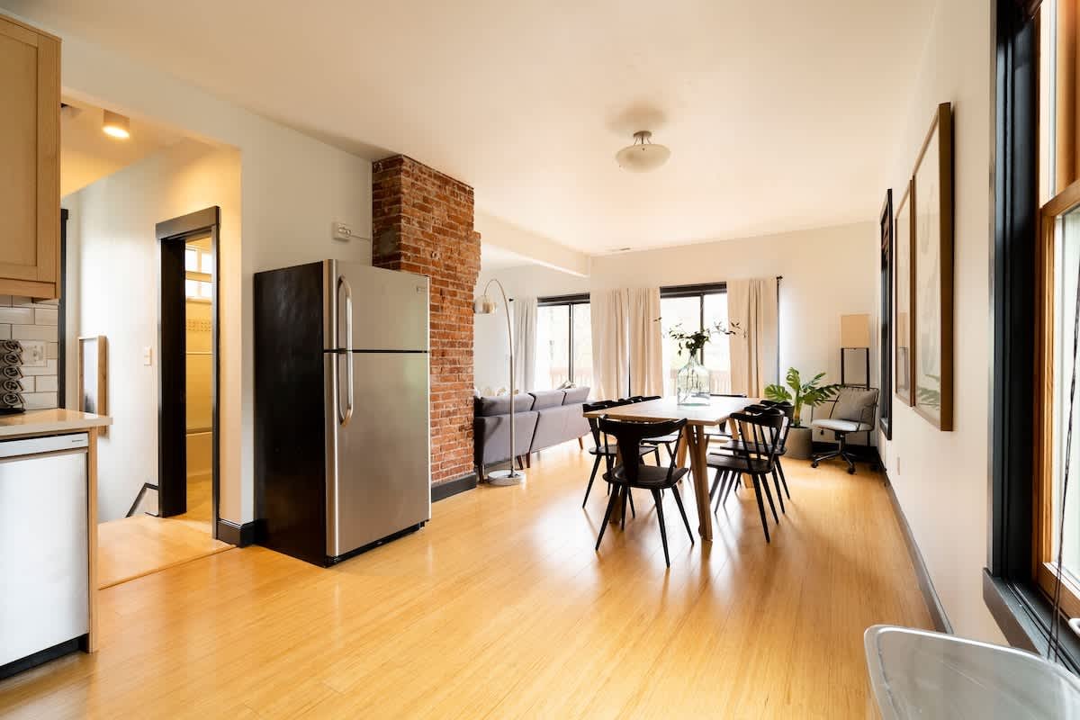 Scandinavian Loft • NW 23rd & Espresso Shops gallery image 4