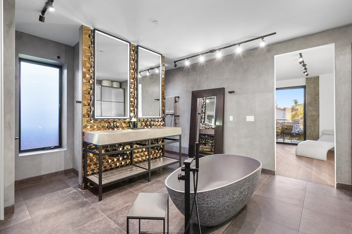 NEW Luxury Concrete Home: Minutes from the Beach gallery image 3