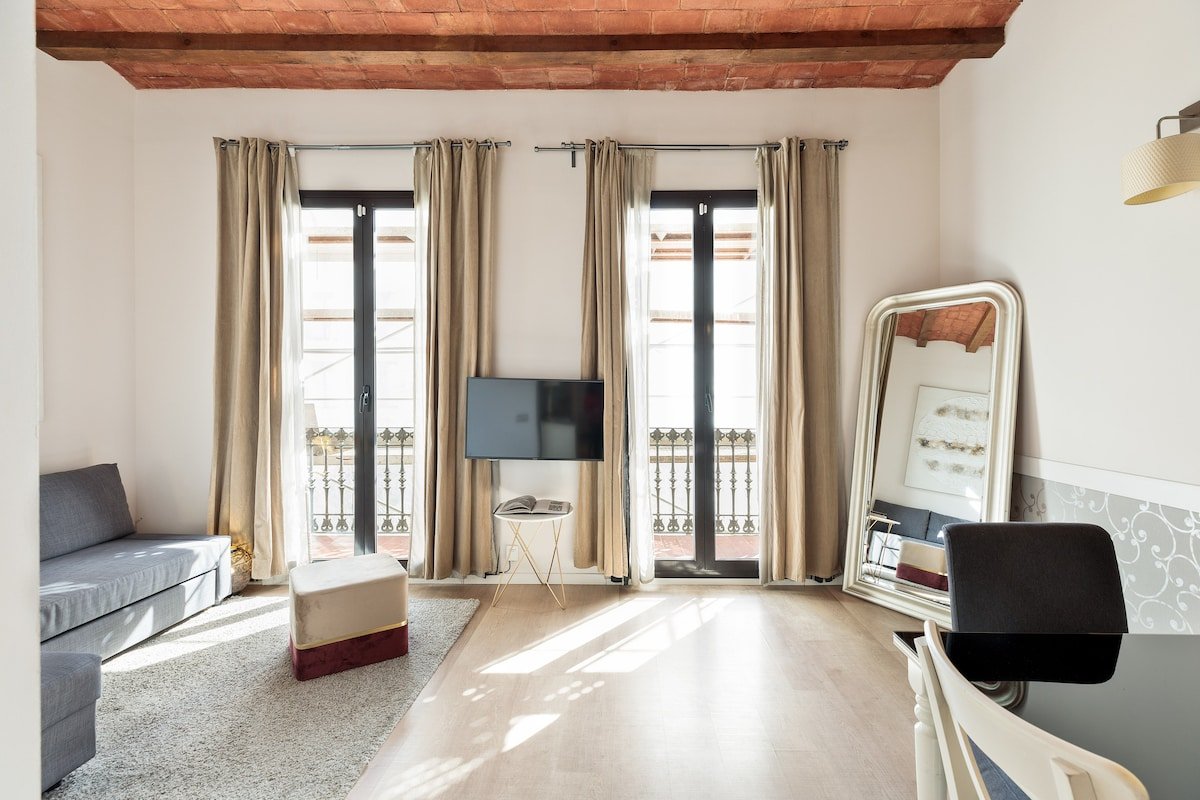 Montserrat Boutique Apartment in Eixample gallery image 3